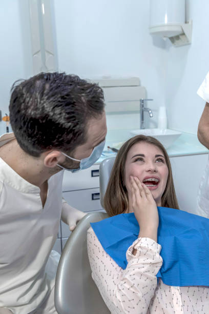 Best Emergency Broken Tooth Repair in Barnum Island, NY